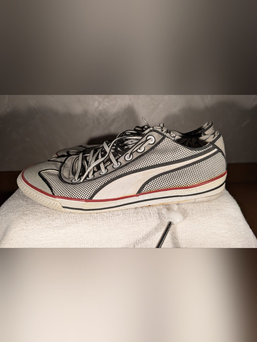 Puma Mesh Low Top Sneakers Men's Size 13 Black White Red Graphic